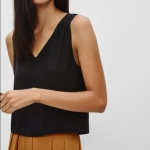 Babaton - V Neck Crop Top